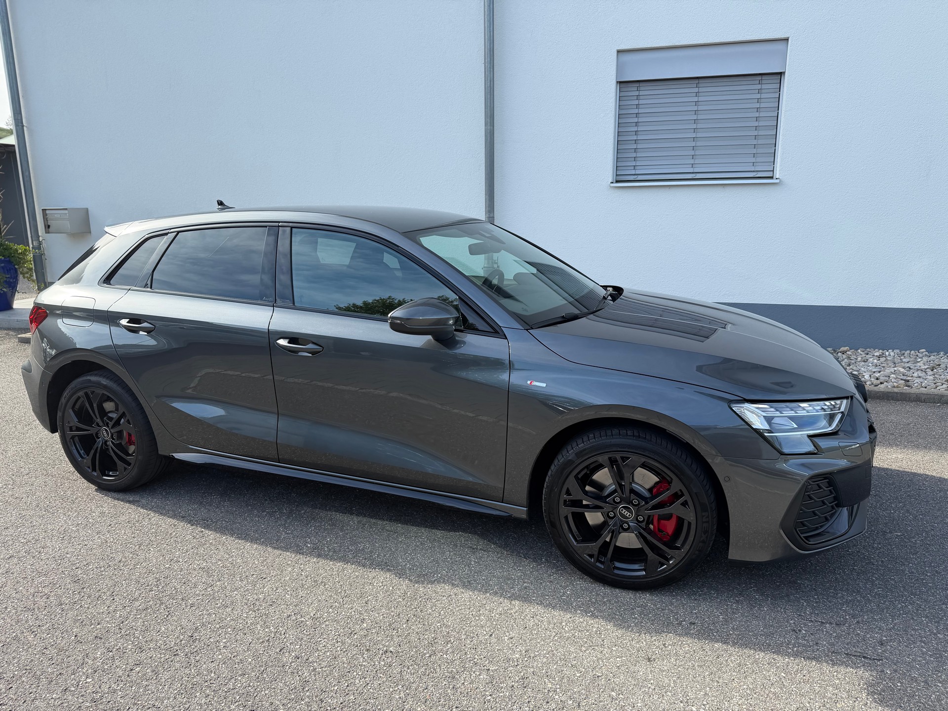AUDI A3 Sportback 45 TFSI e S line Attraction S-tronic-image-3
