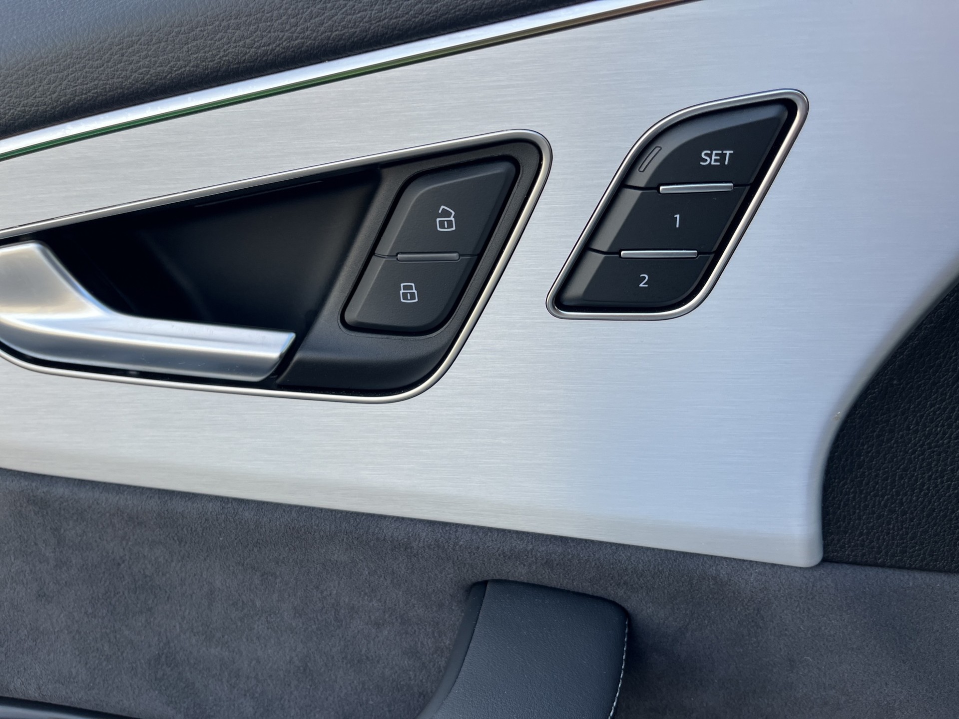 AUDI Q8 SUV TFSI e quattro 290 kW tiptronic*Standklima/Heizung, Allradlenkung, Panodach, B&O, Nachtsicht, (5-Jahre Garantie)-image-22