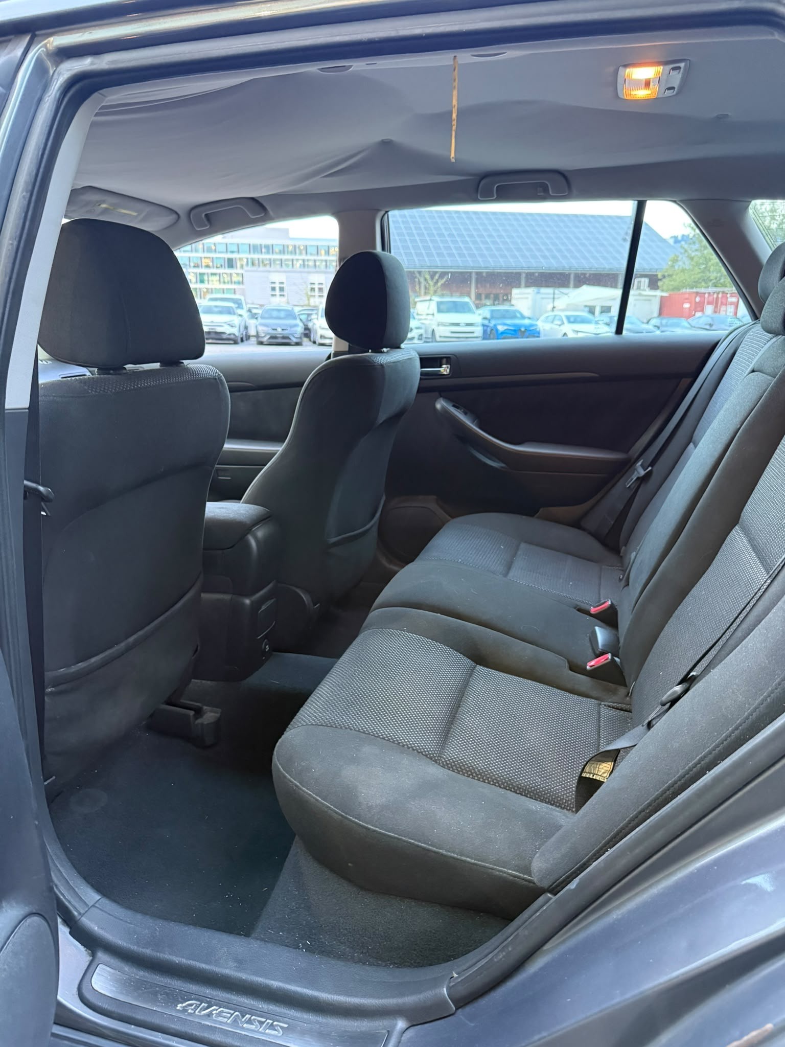 TOYOTA Avensis 2.4 D4 VVT-i Linea Sol Sportswagon T-Step5-image-13