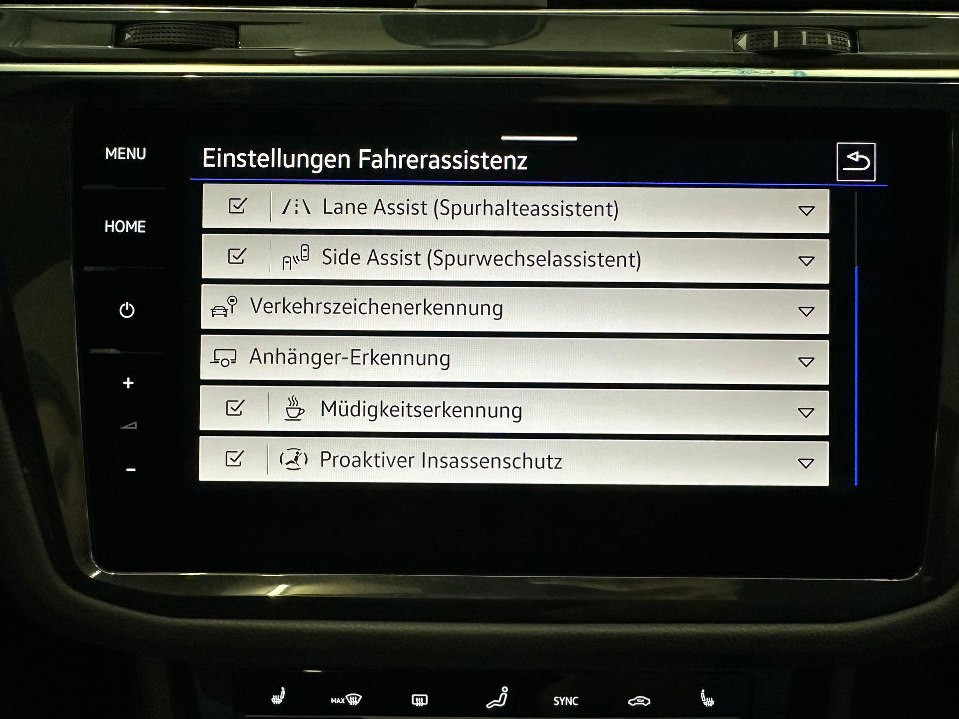 VW Tiguan 2.0TSI R 4Motion DSG-image-20