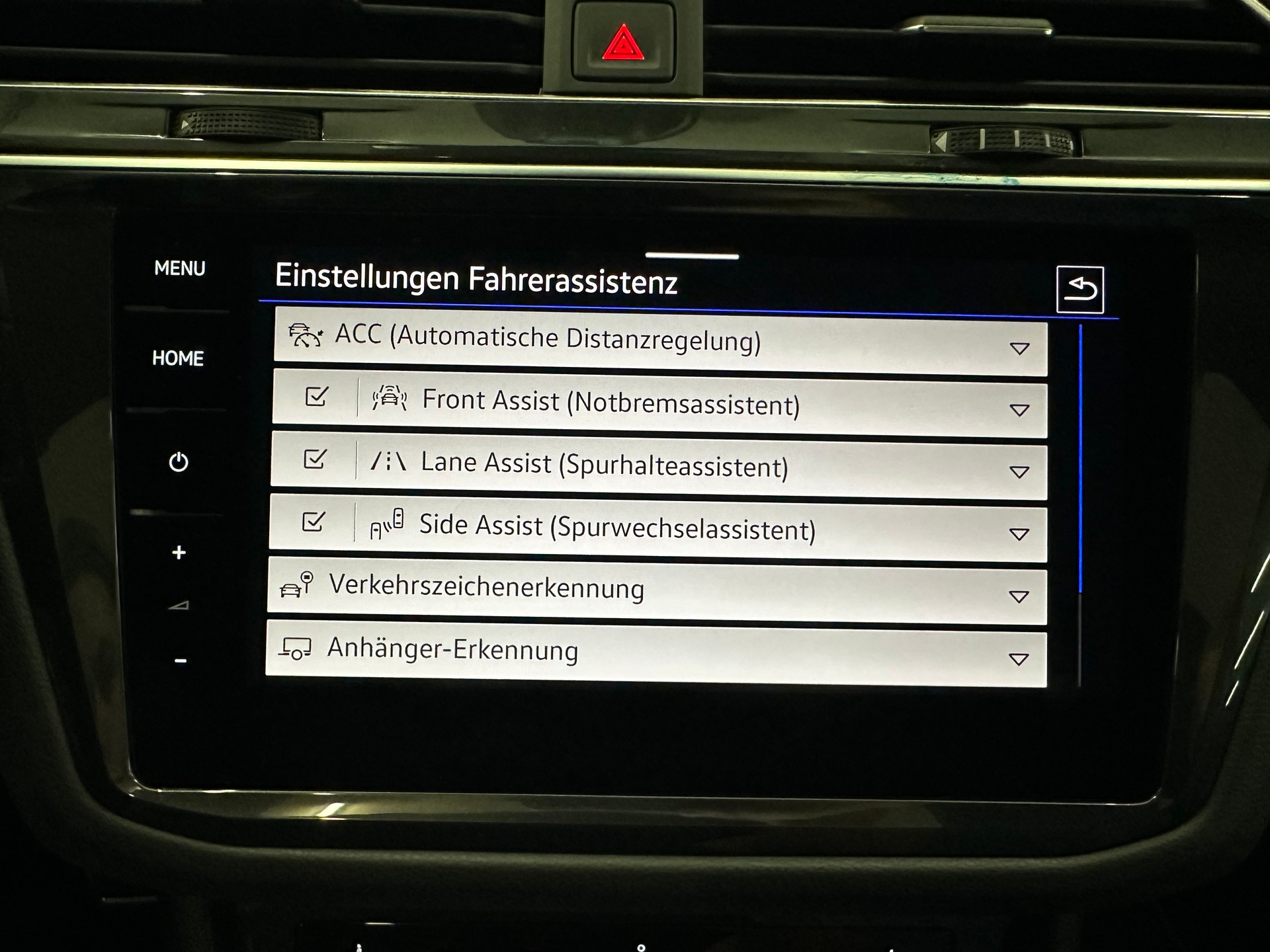 VW Tiguan 2.0TSI R 4Motion DSG-image-21