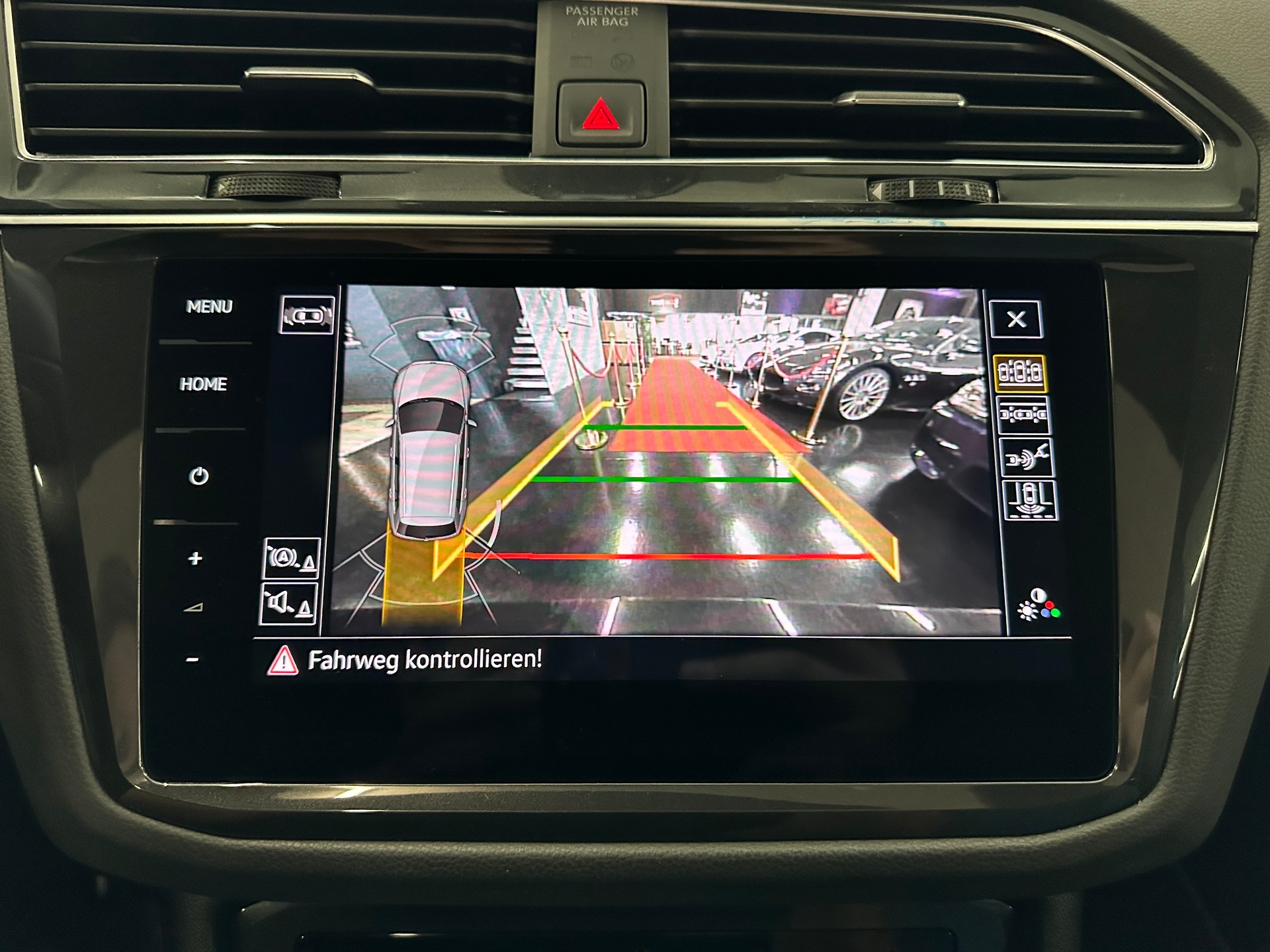 VW Tiguan 2.0TSI R 4Motion DSG-image-18