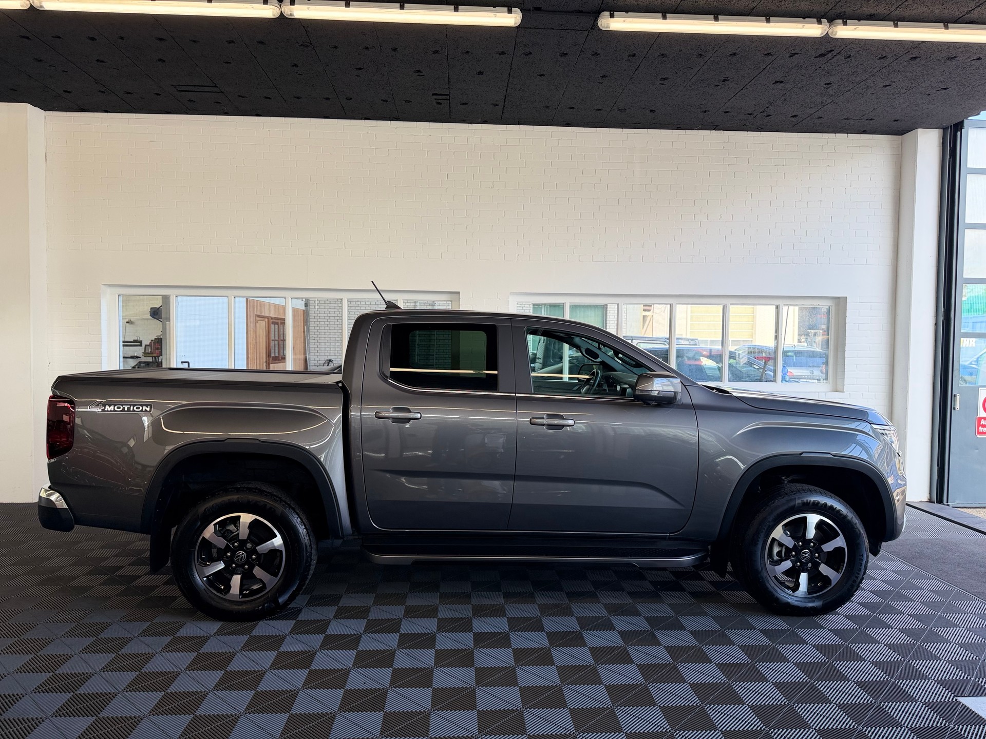 VW Amarok 3.0TDI Style 240 PS 4X4 ( AHK 3500 KG )-image-1