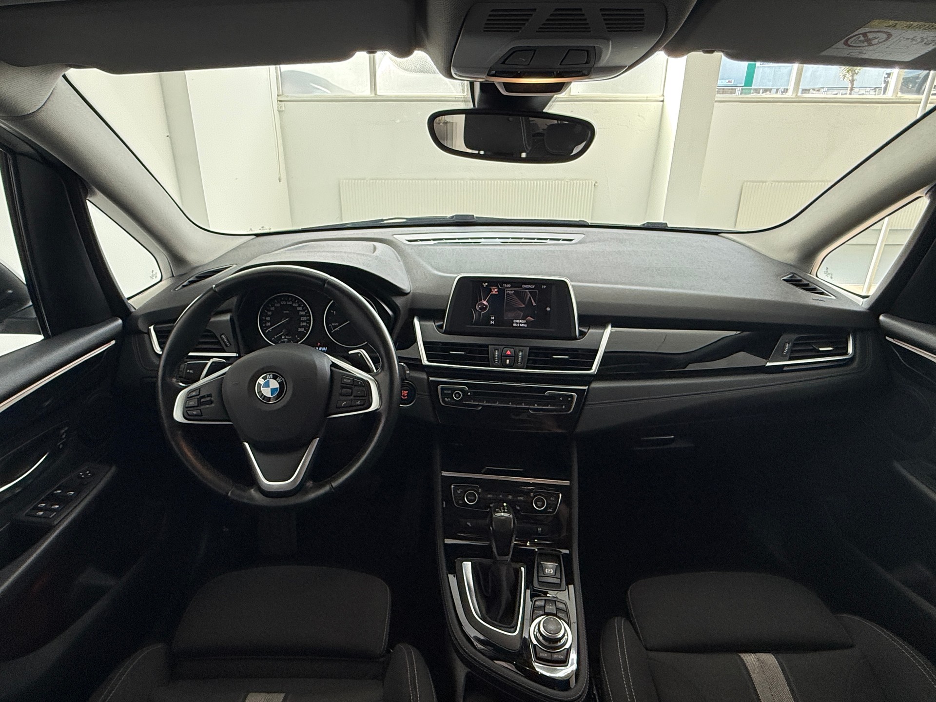 BMW 218d Active Tourer Steptronic-image-8