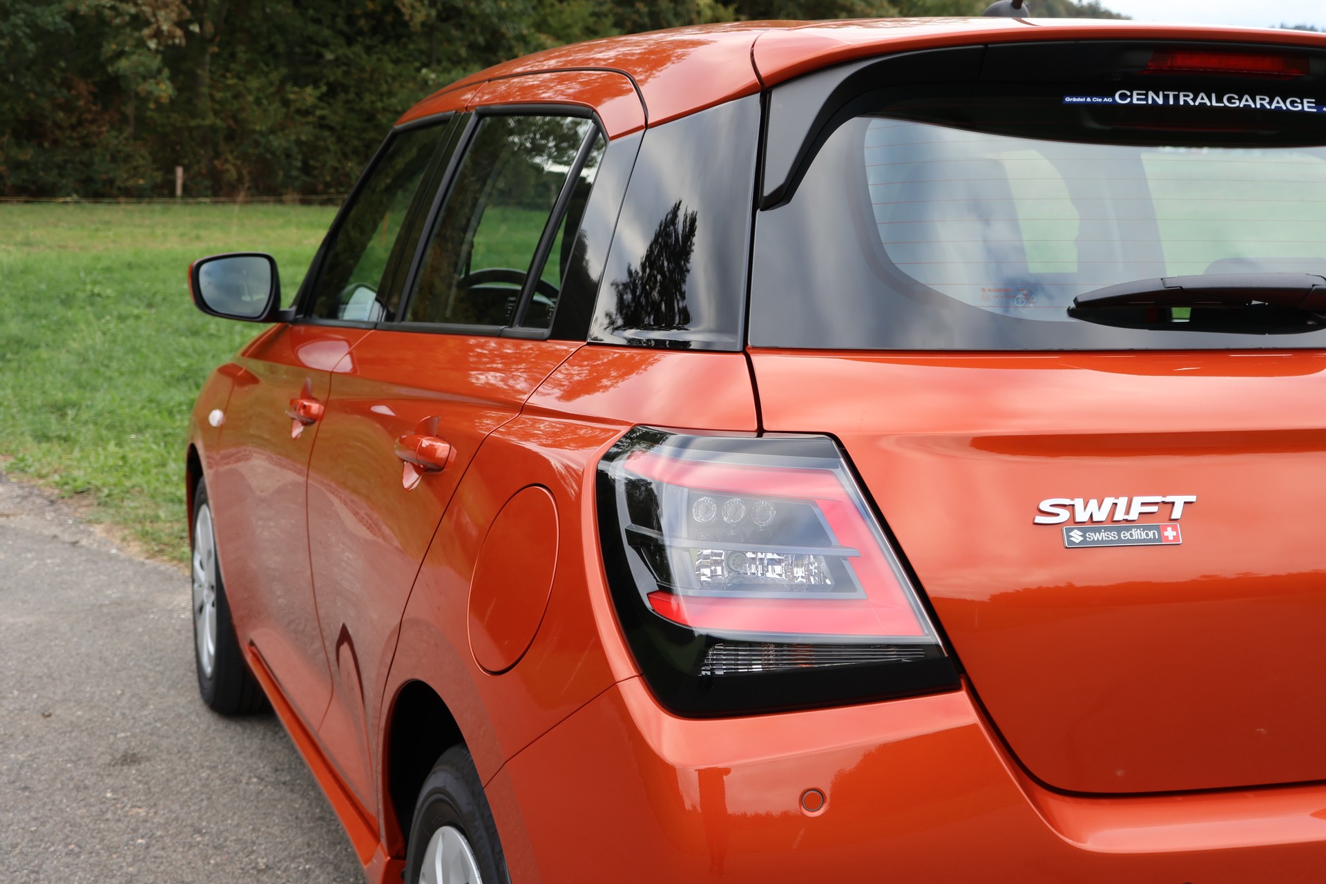 SUZUKI Swift 1.2 Unico Hybrid-image-14