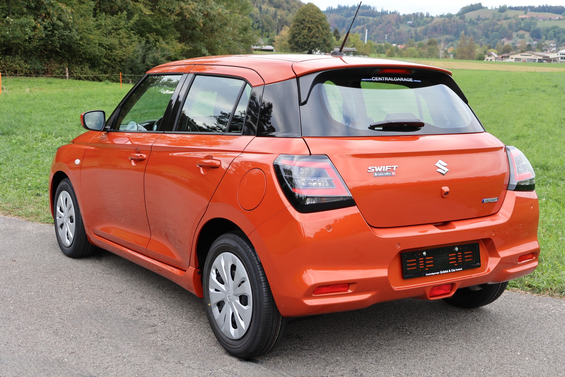 SUZUKI Swift 1.2 Unico Hybrid-image-2