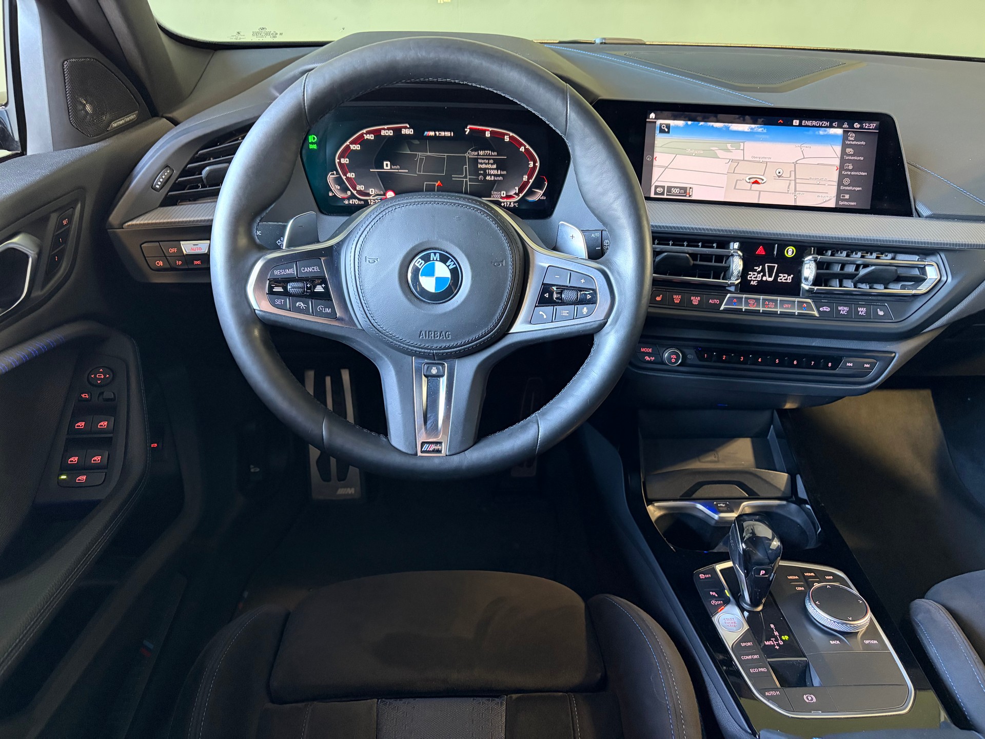 BMW M135i xDrive Steptronic *CH-Fahrzeug*Abstandsregeltempomat*19Zoll*Ab MFK*-image-12