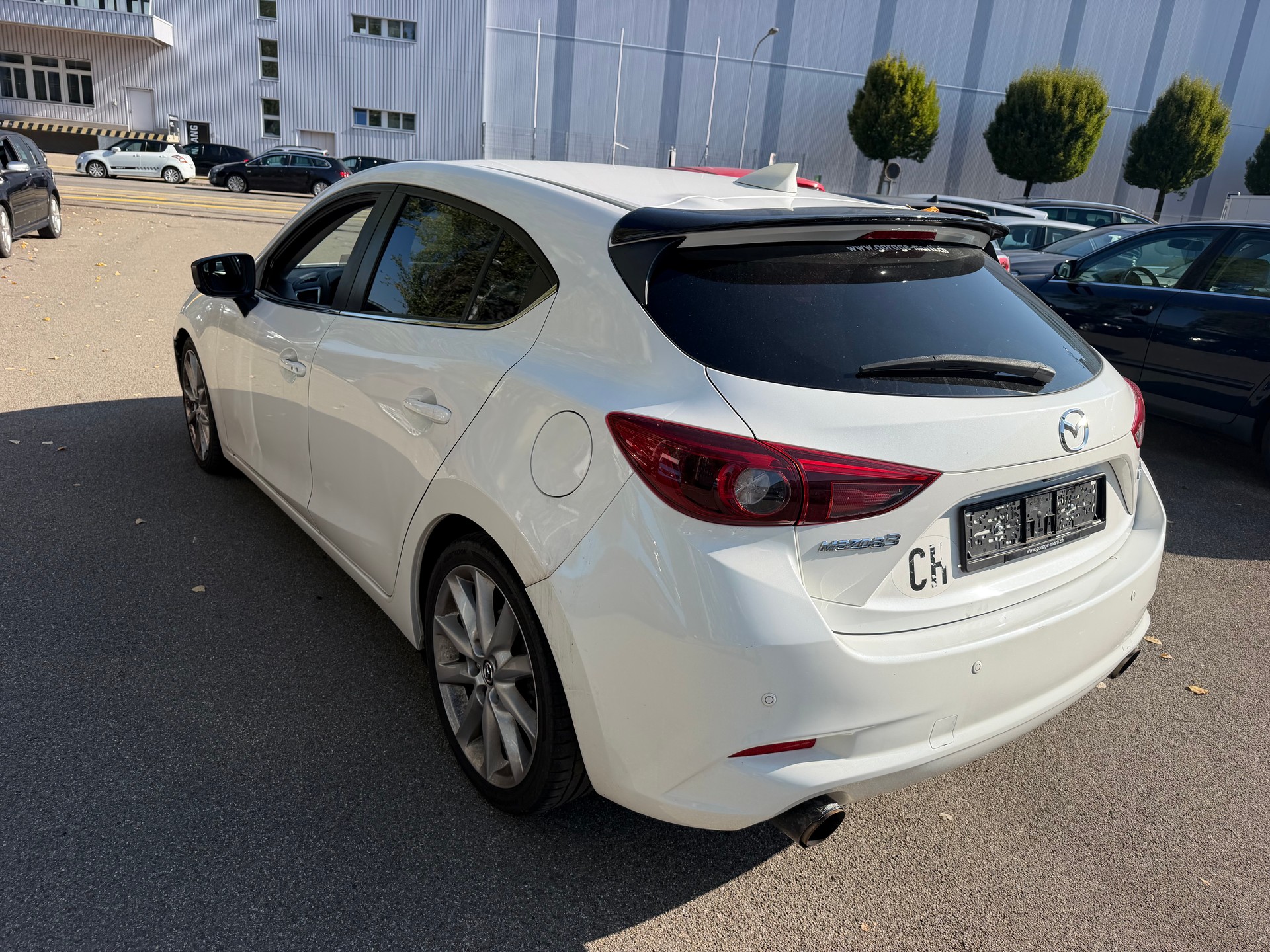 MAZDA 3 SKYACTIV-D 150 Revolution Automat-image-5