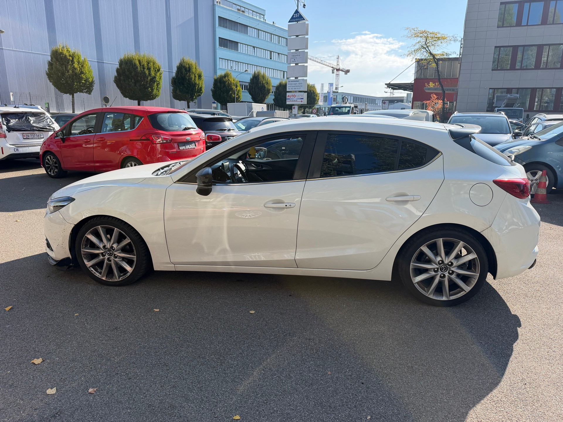 MAZDA 3 SKYACTIV-D 150 Revolution Automat-image-3
