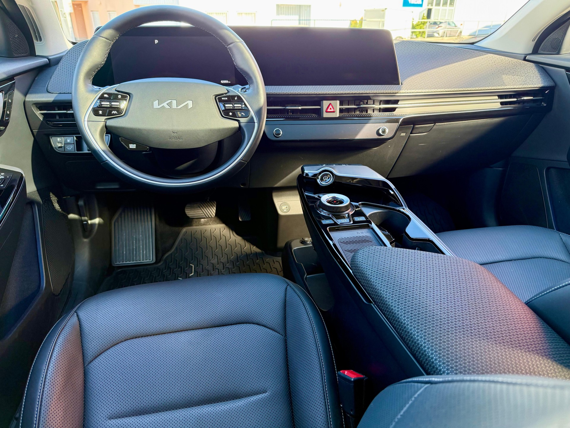 KIA EV6 77 kWh 4x4-image-4