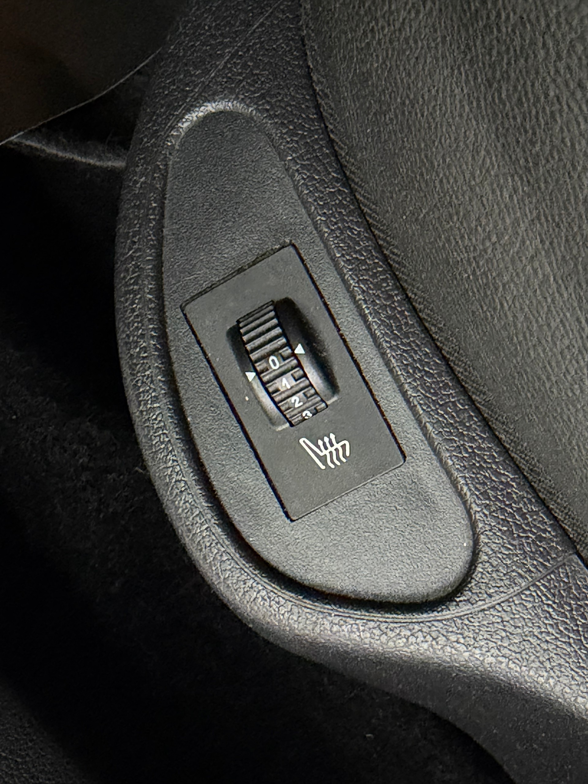 PEUGEOT 308 CC 1.6 16V Turbo Platinum-image-21