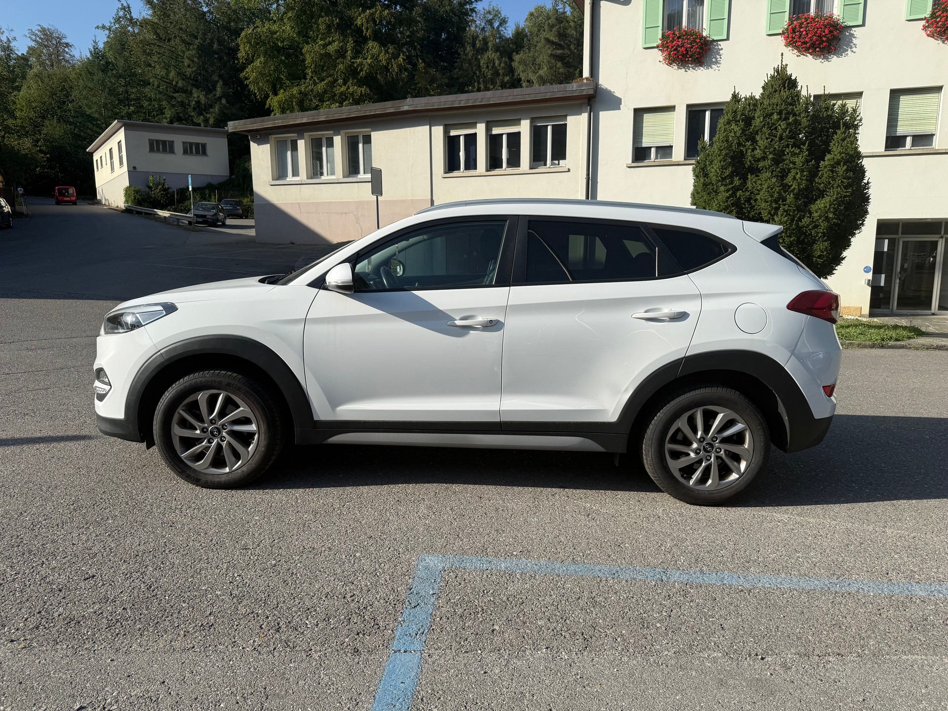 HYUNDAI Tucson 1.6 TGDI Vertex 4WD Automatic-image-2