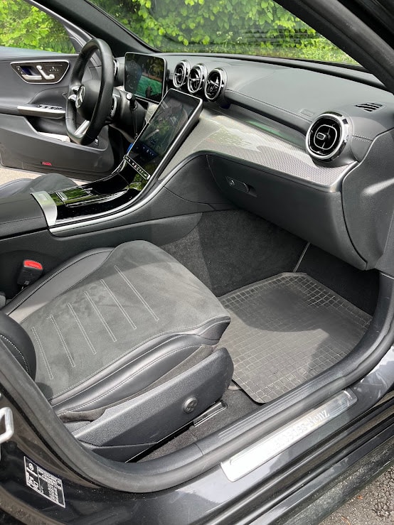 MERCEDES-BENZ C 200 AMG Line 4matic-image-0