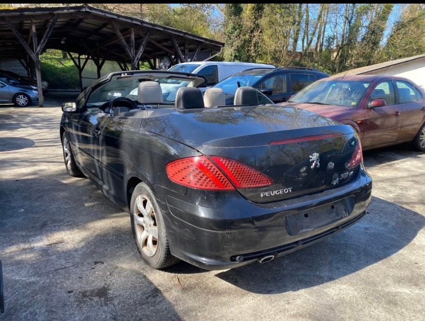 PEUGEOT 307 CC 2.0 HDI Dynamic-image-7