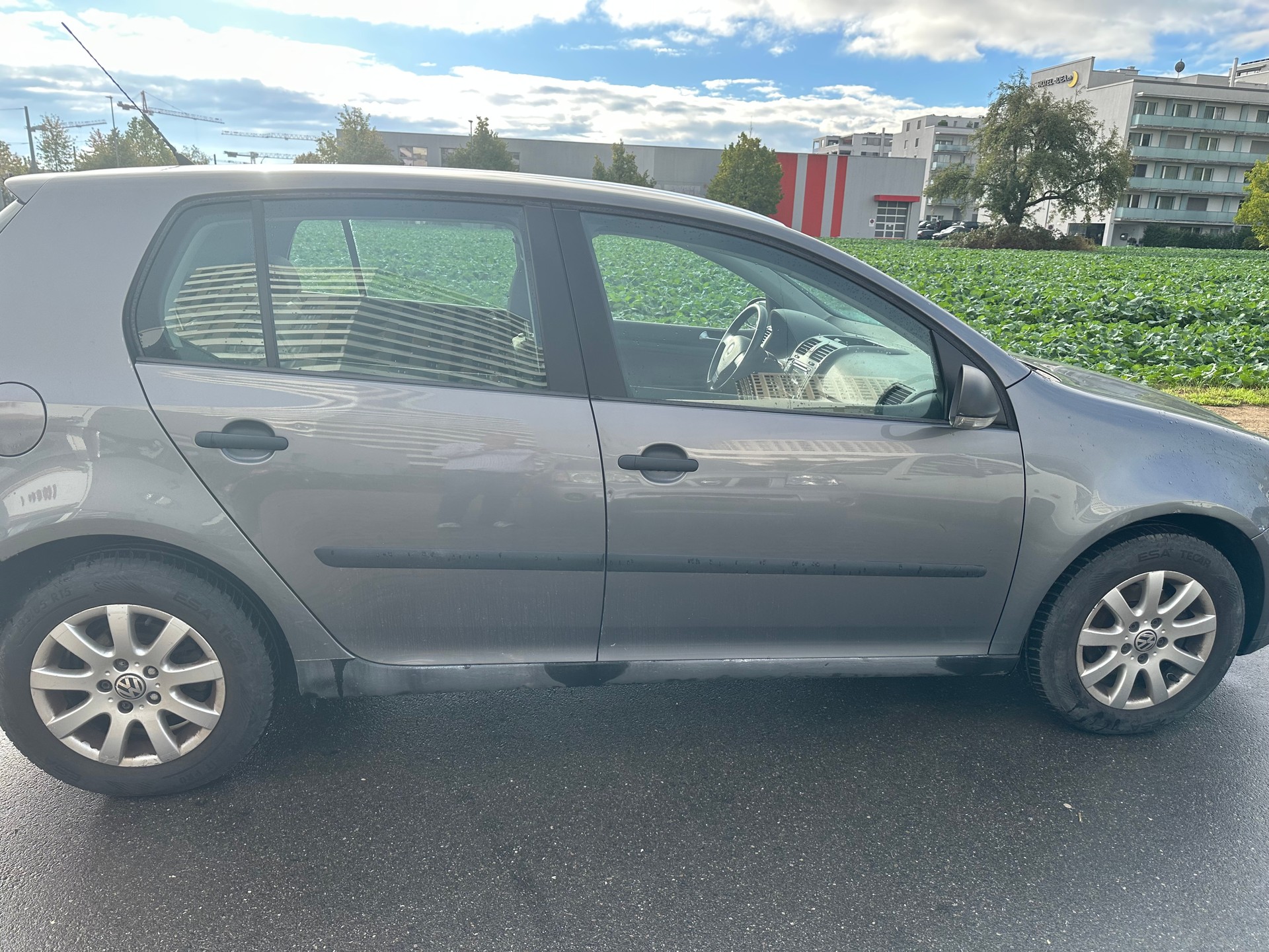 VW Golf 1.9 TDI Sportline 4Motion-image-4