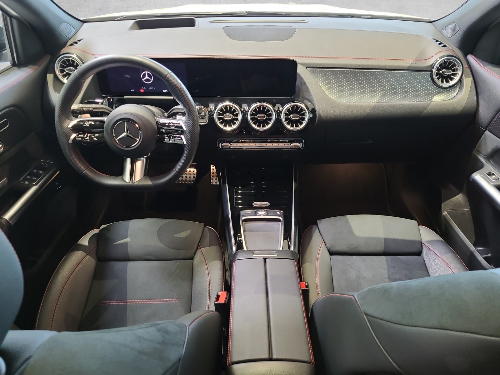 MERCEDES-BENZ EQA 350 Excellence AMG 4M H243-image-8