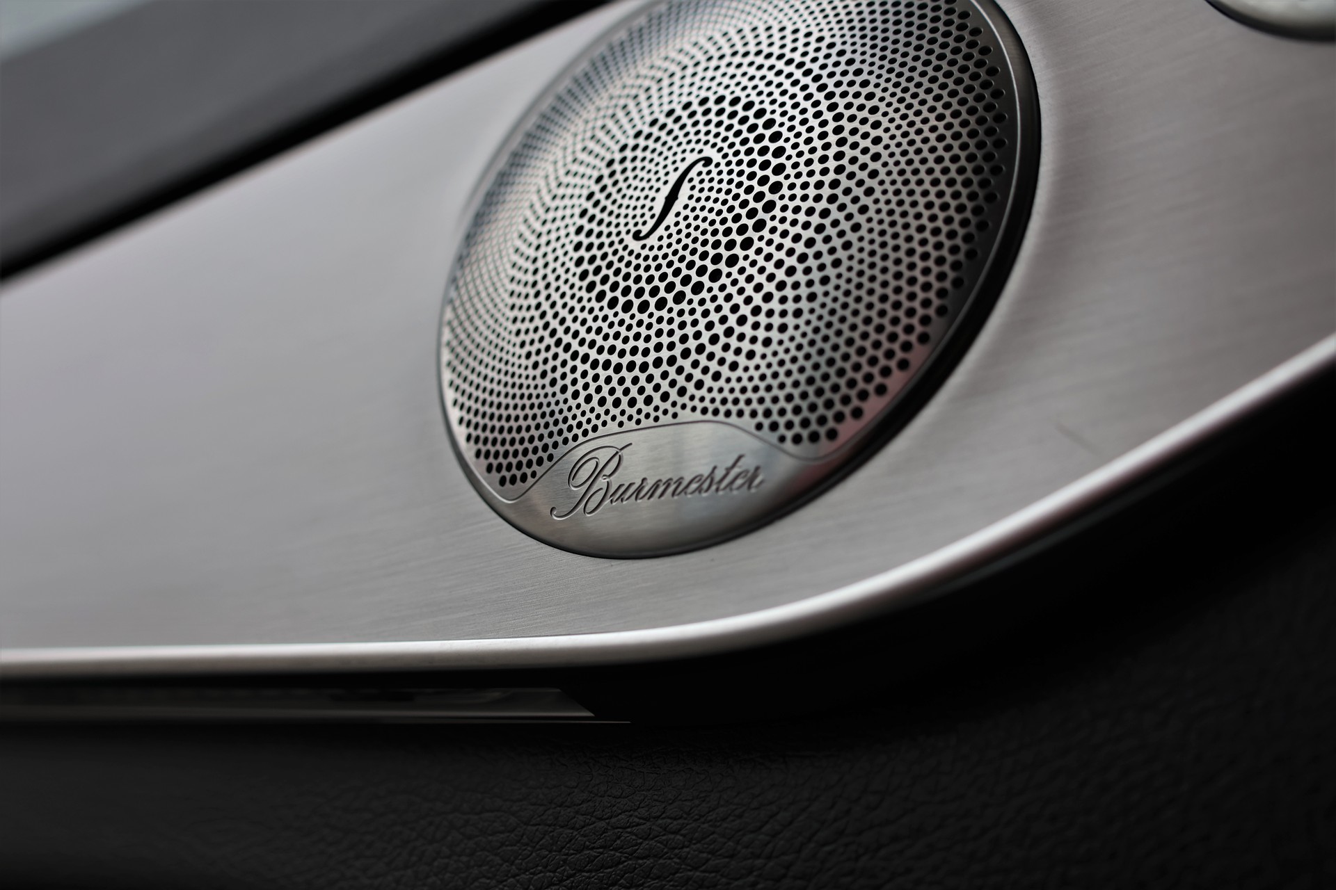 MERCEDES-BENZ C 200 Swiss Star AMG Line 4Matic 9G-Tronic (CH)-image-14