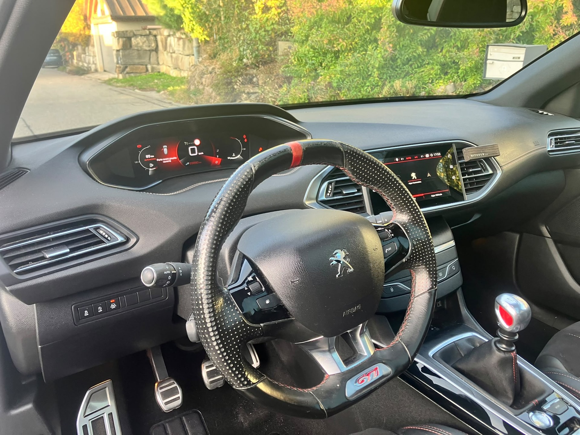 PEUGEOT 1.6 PureTech GTi S/S-image-4