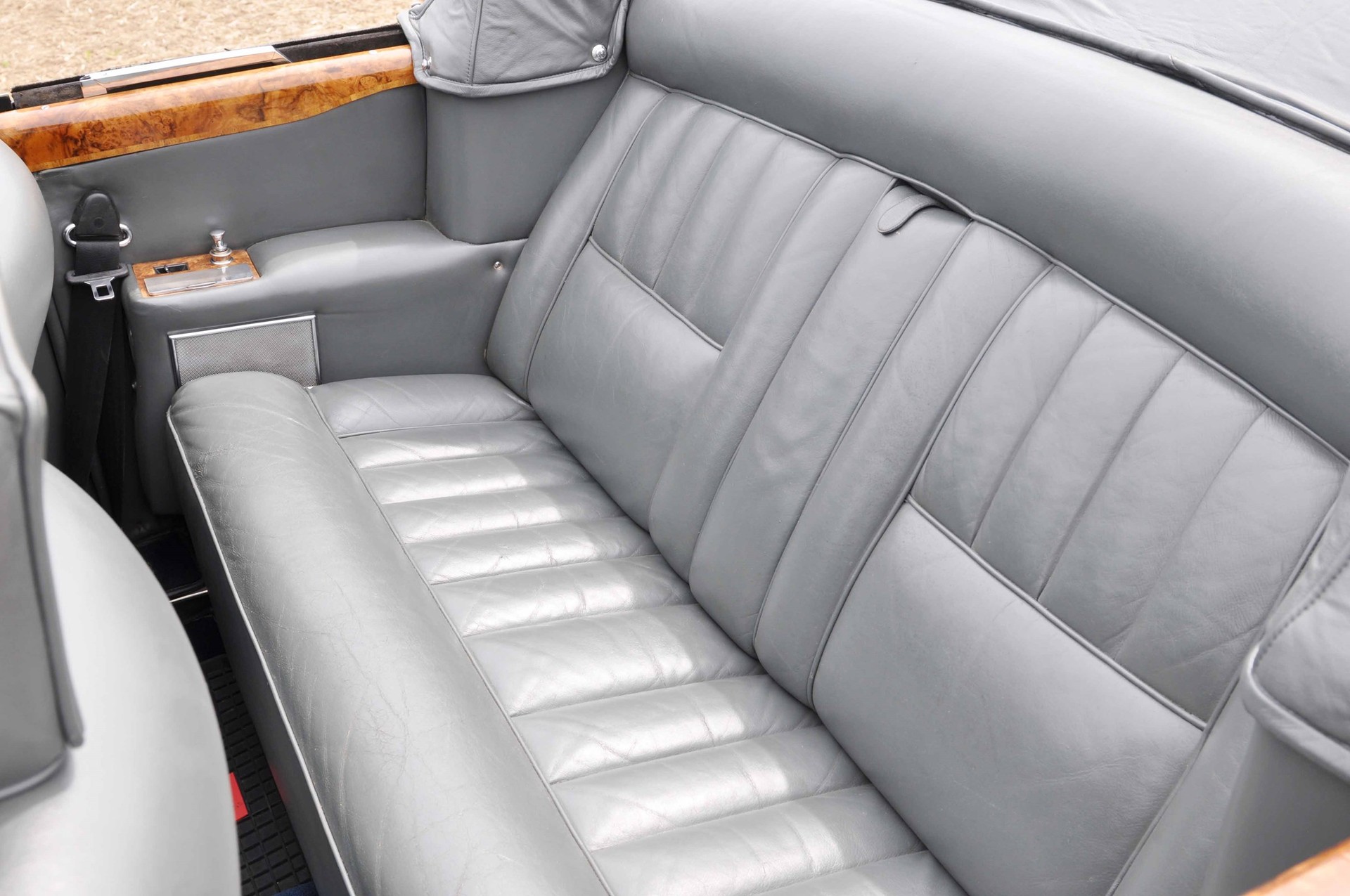 ROLLS-ROYCE CORNICHE DHC, Eintausch und Leasing möglich-image-13