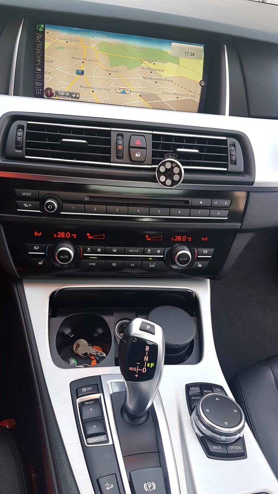 BMW 520d Touring xDrive Luxury Line Steptronic-image-7