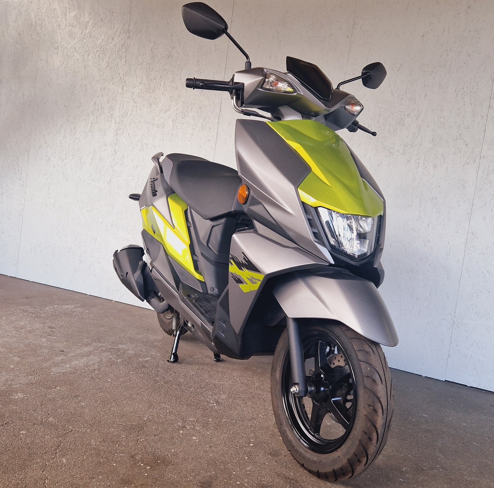 SUZUKI UN 125 Avenis