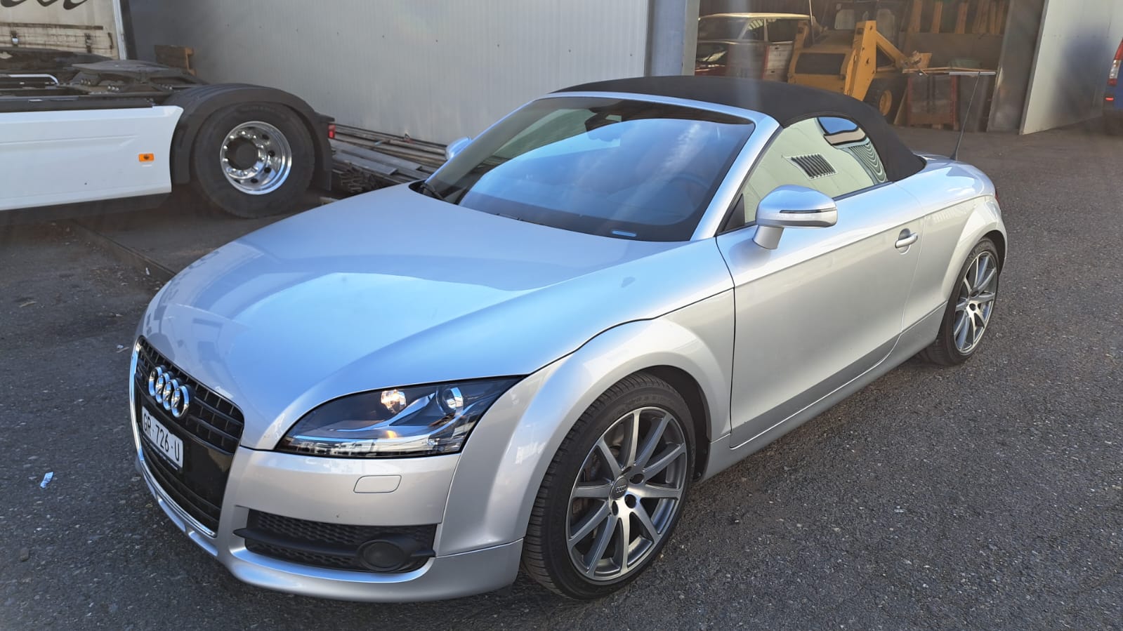 Car photo