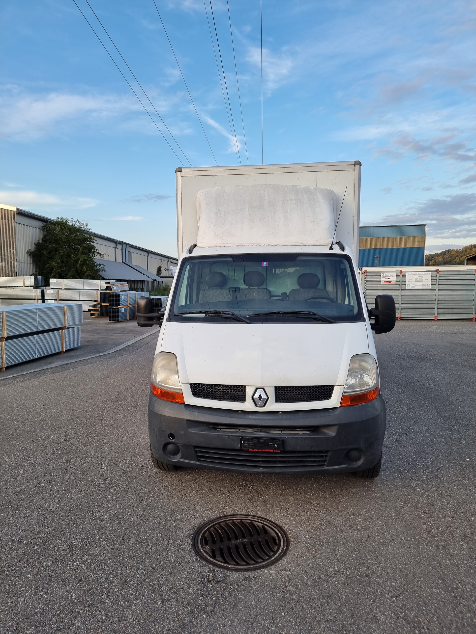 RENAULT Master T35 2.5dCi L3H1