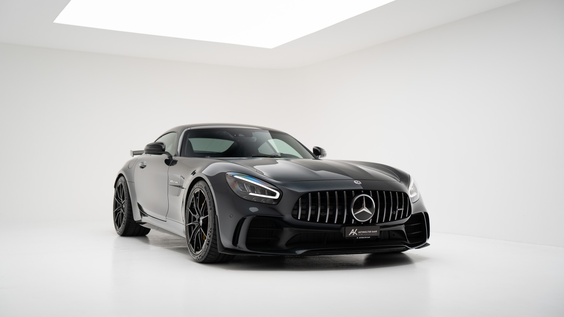 MERCEDES-BENZ AMG GT R Speedshift DCT-showroom-element-2