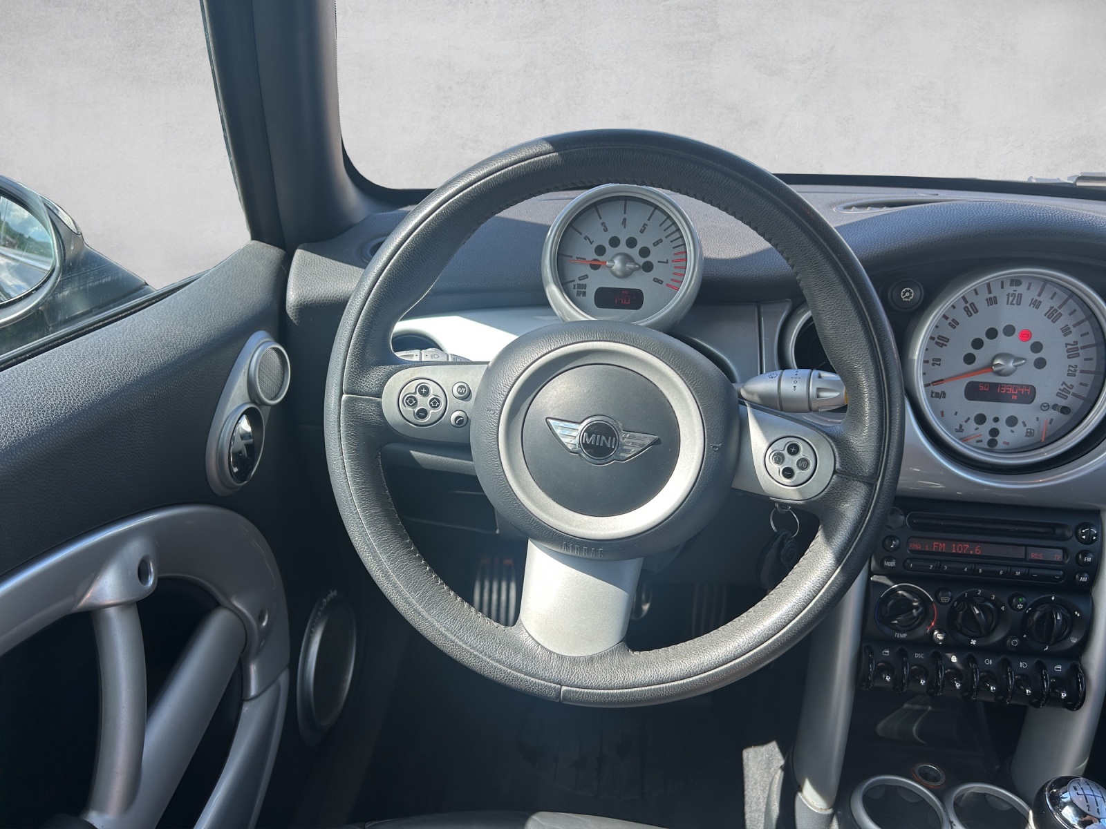 MINI Cooper S Cabriolet-image-13