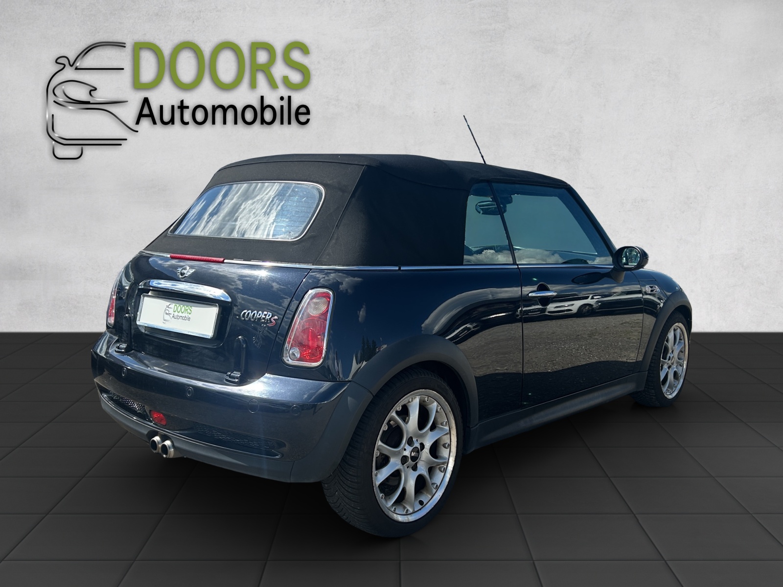 MINI Cooper S Cabriolet-image-3
