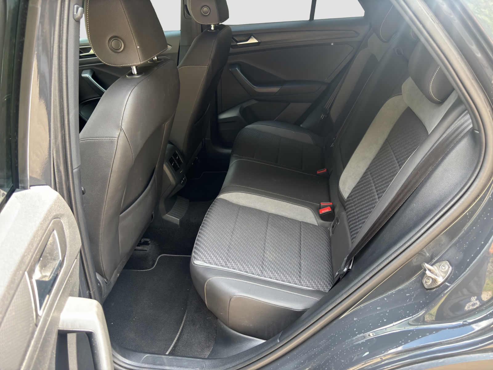 VW T-Roc 1.5 TSI EVO Sport DSG-image-7