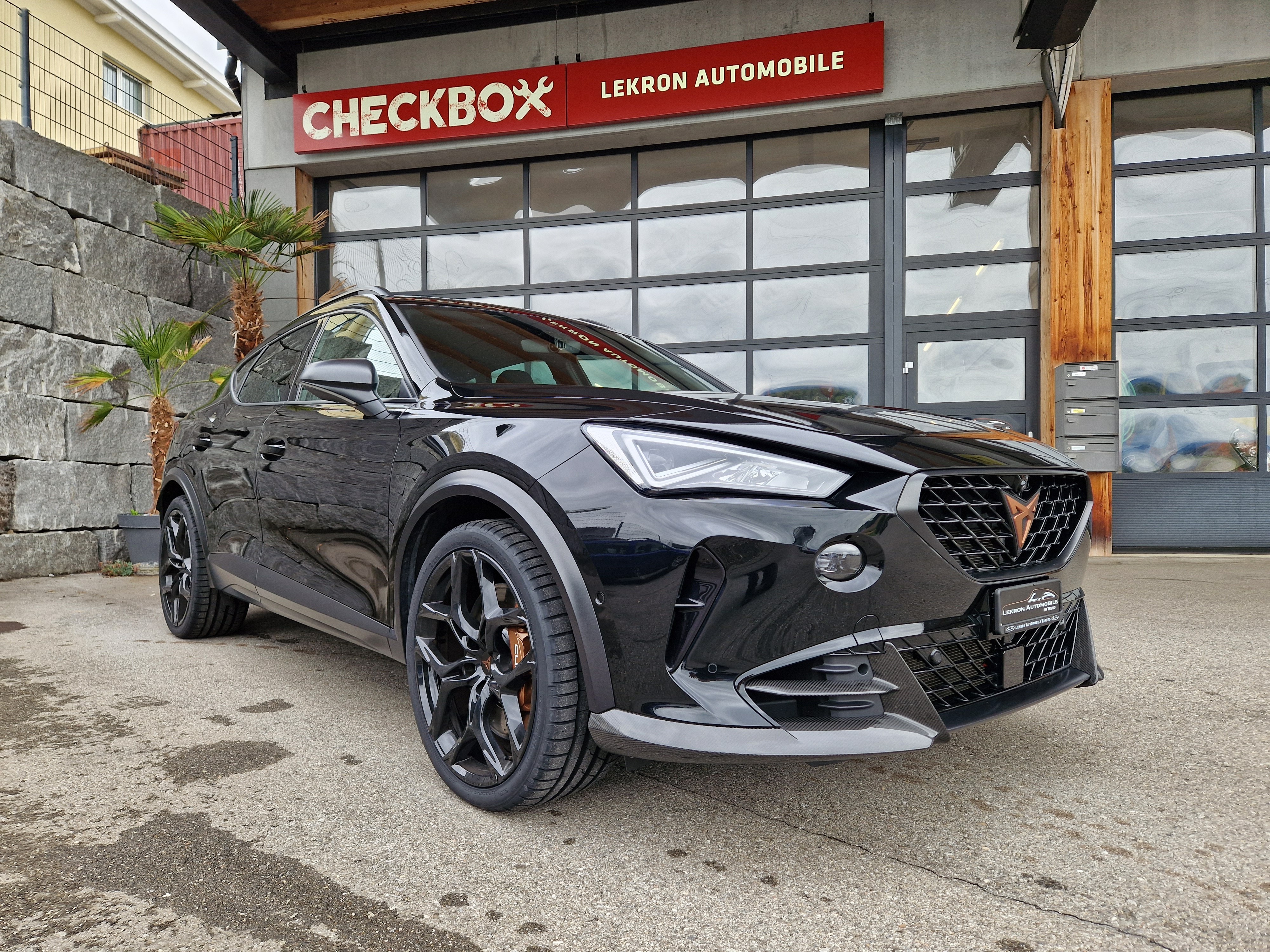 Car photo