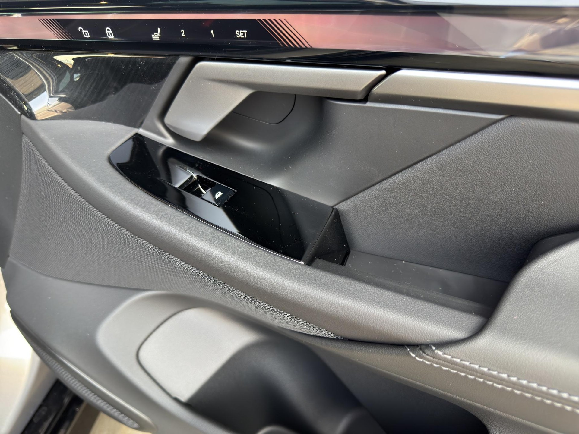 BMW 550e xDrive M Sport Pro-image-20