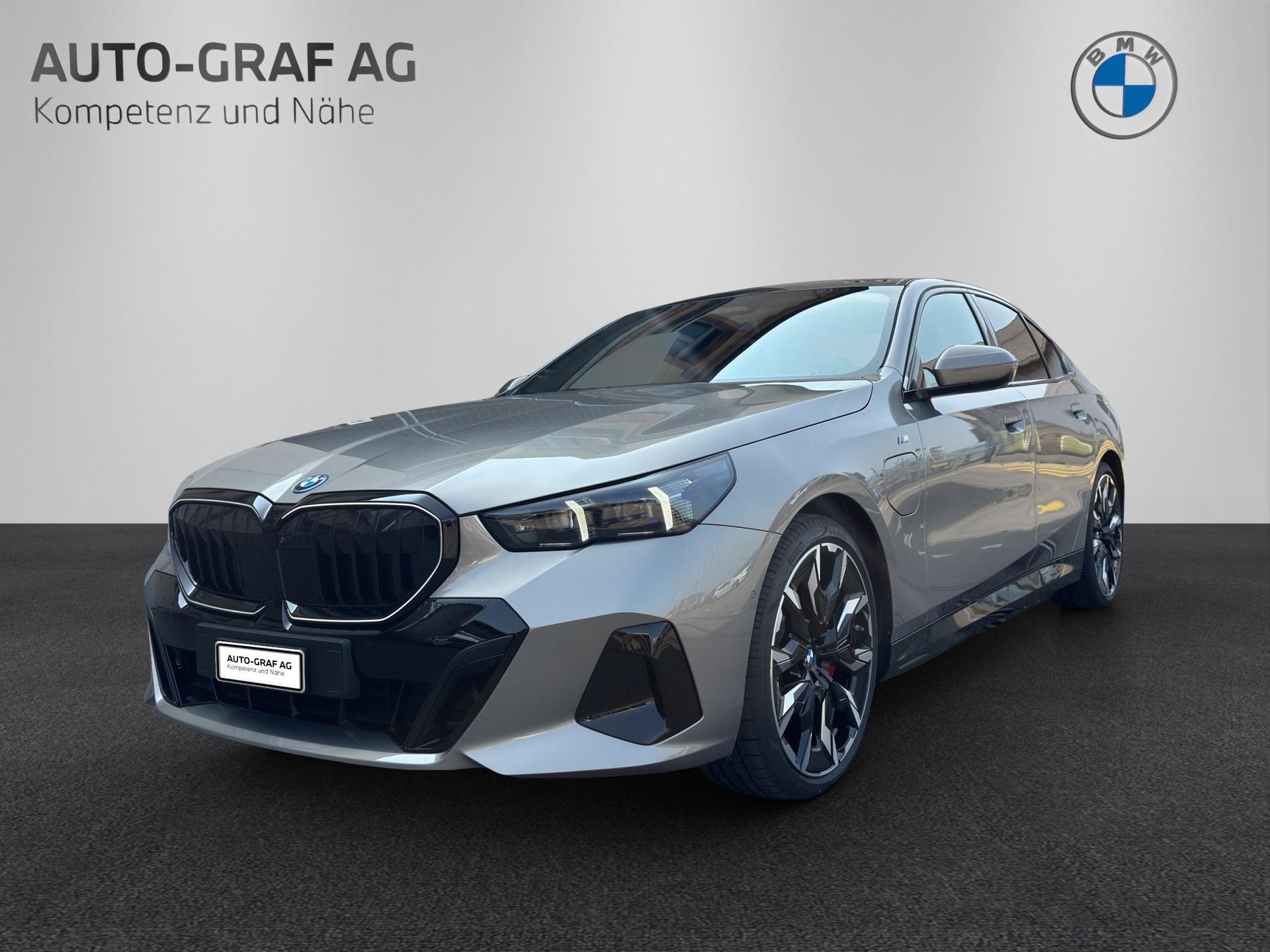 BMW 550e xDrive M Sport Pro-image-0