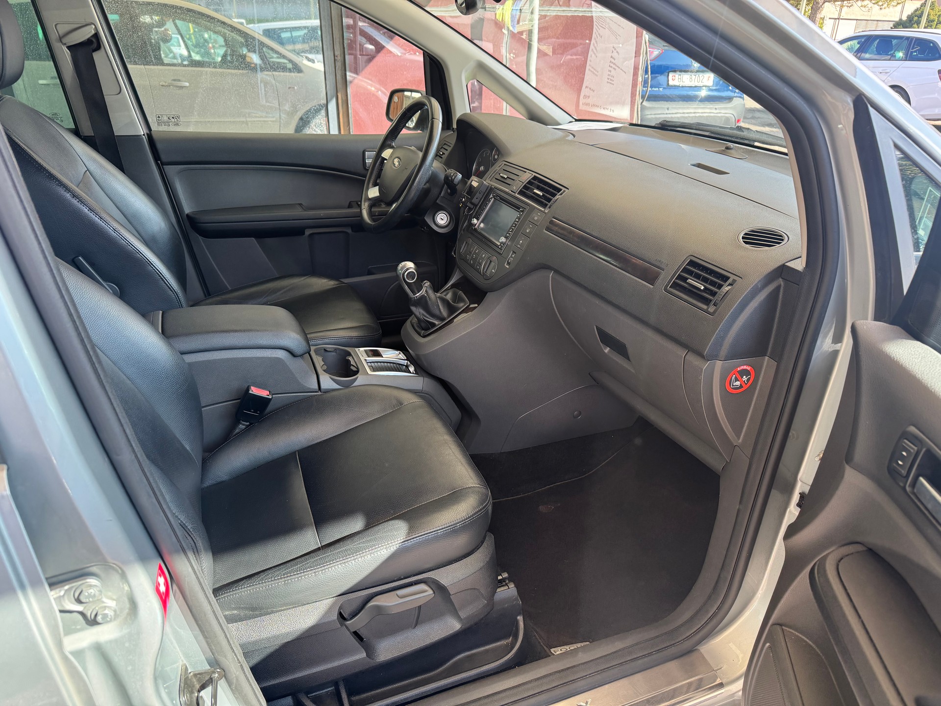 FORD Focus C-Max 2.0 Ghia-image-11