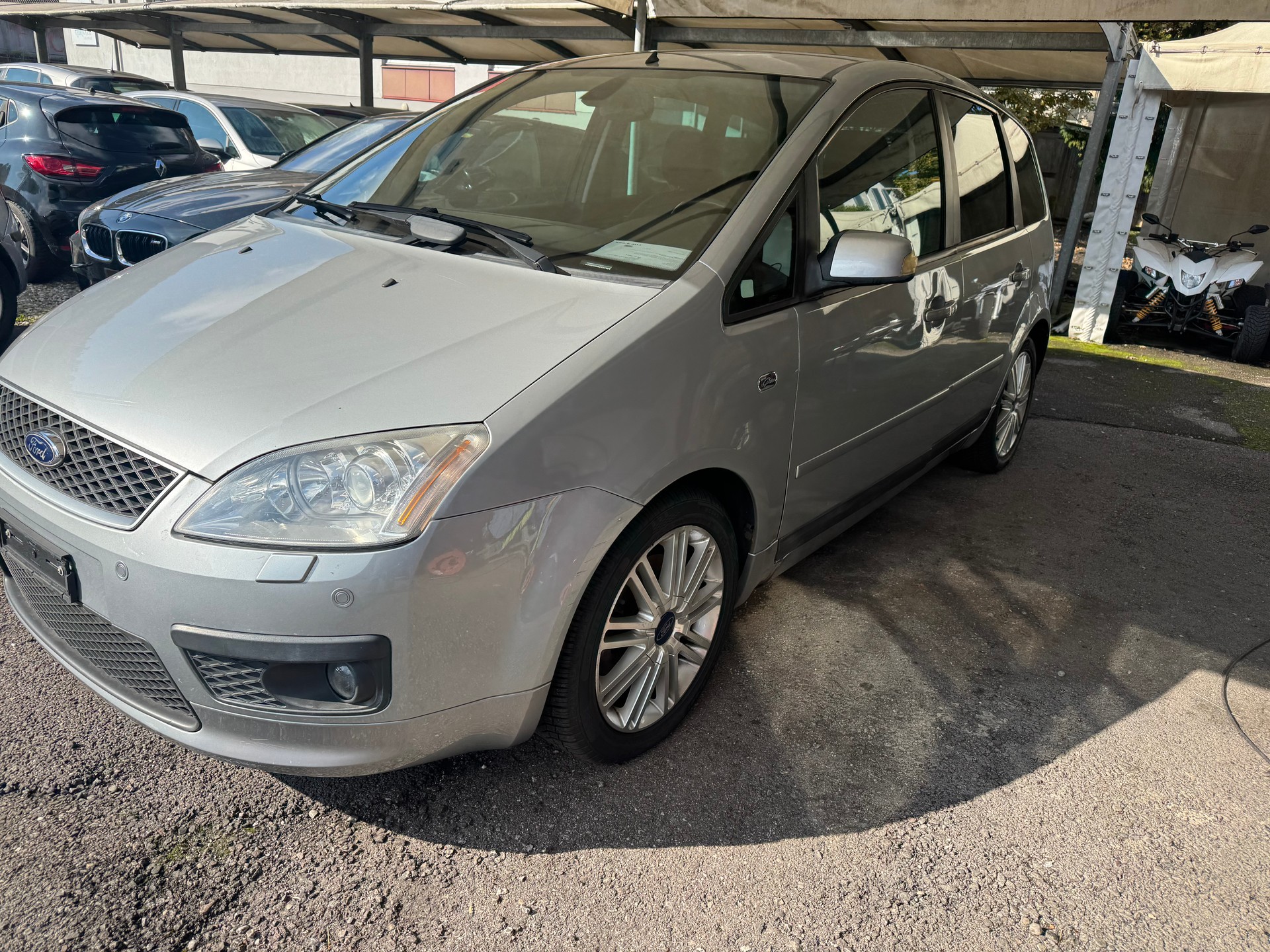 FORD Focus C-Max 2.0 Ghia-showroom-element-1
