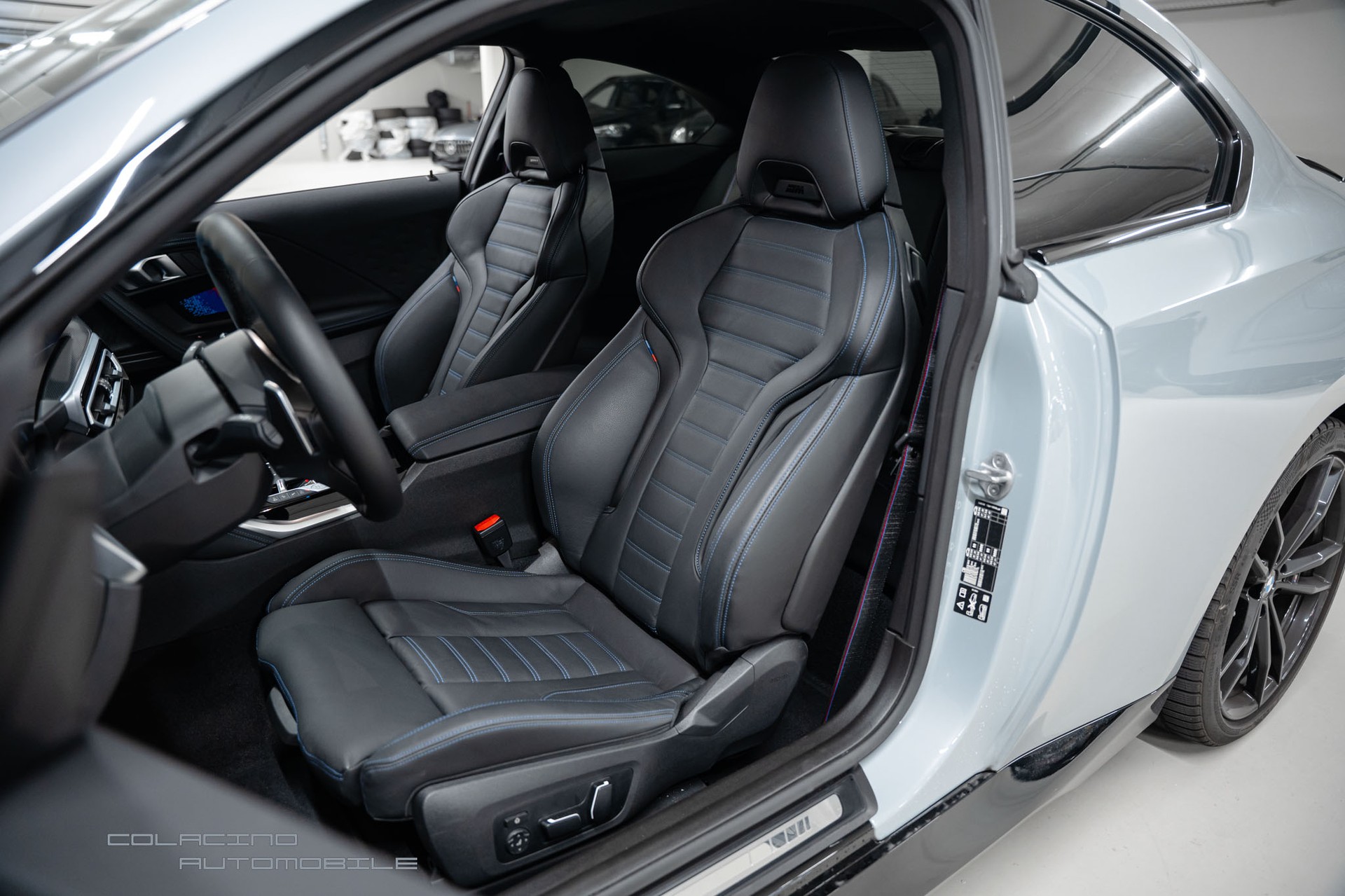 BMW M240i xDrive Steptronic-image-13