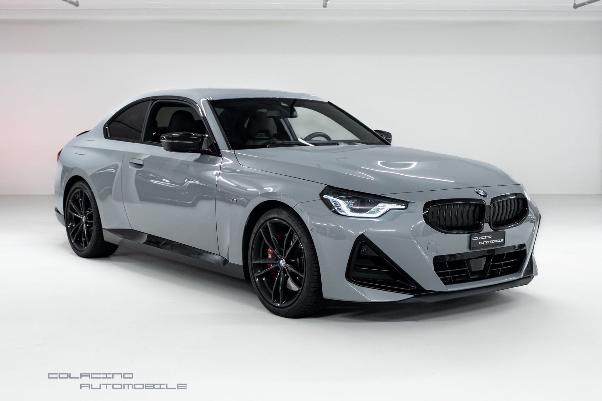 BMW M240i xDrive Steptronic-showroom-element-2