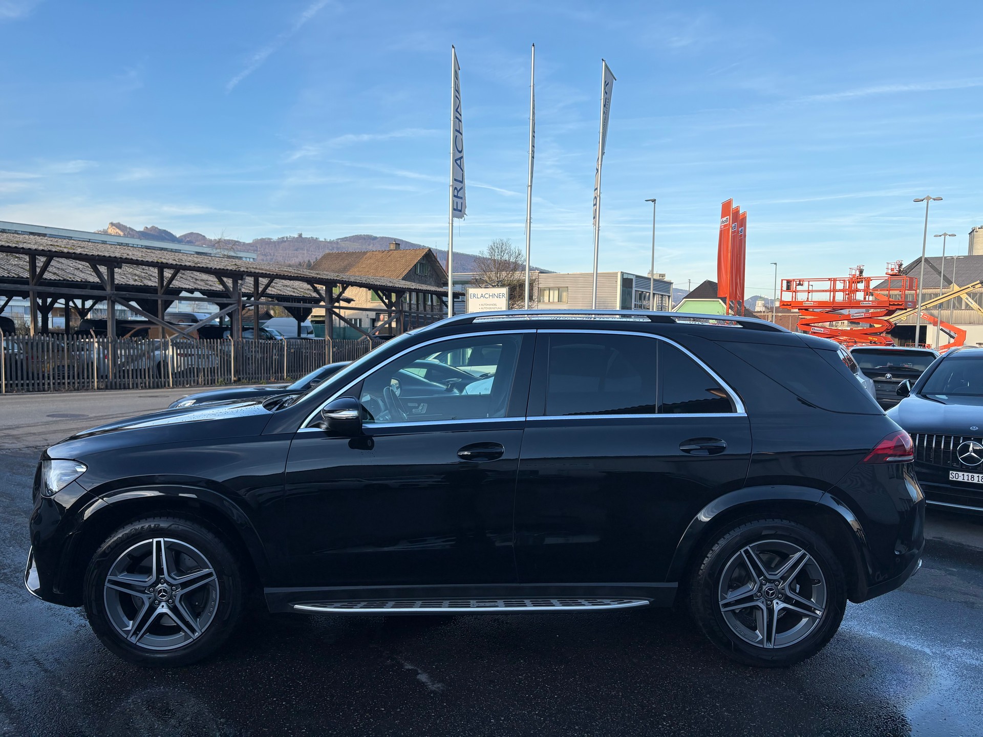 MERCEDES-BENZ GLE 300 d 4Matic AMG Line 9G-Tronic-image-2