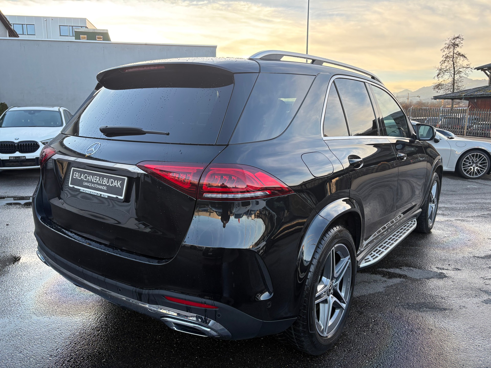 MERCEDES-BENZ GLE 300 d 4Matic AMG Line 9G-Tronic-image-6