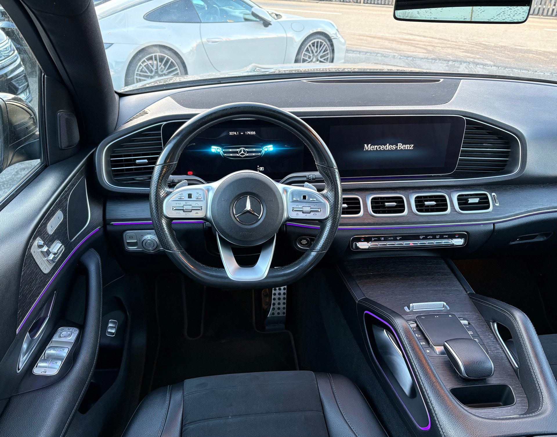 MERCEDES-BENZ GLE 300 d 4Matic AMG Line 9G-Tronic-image-10