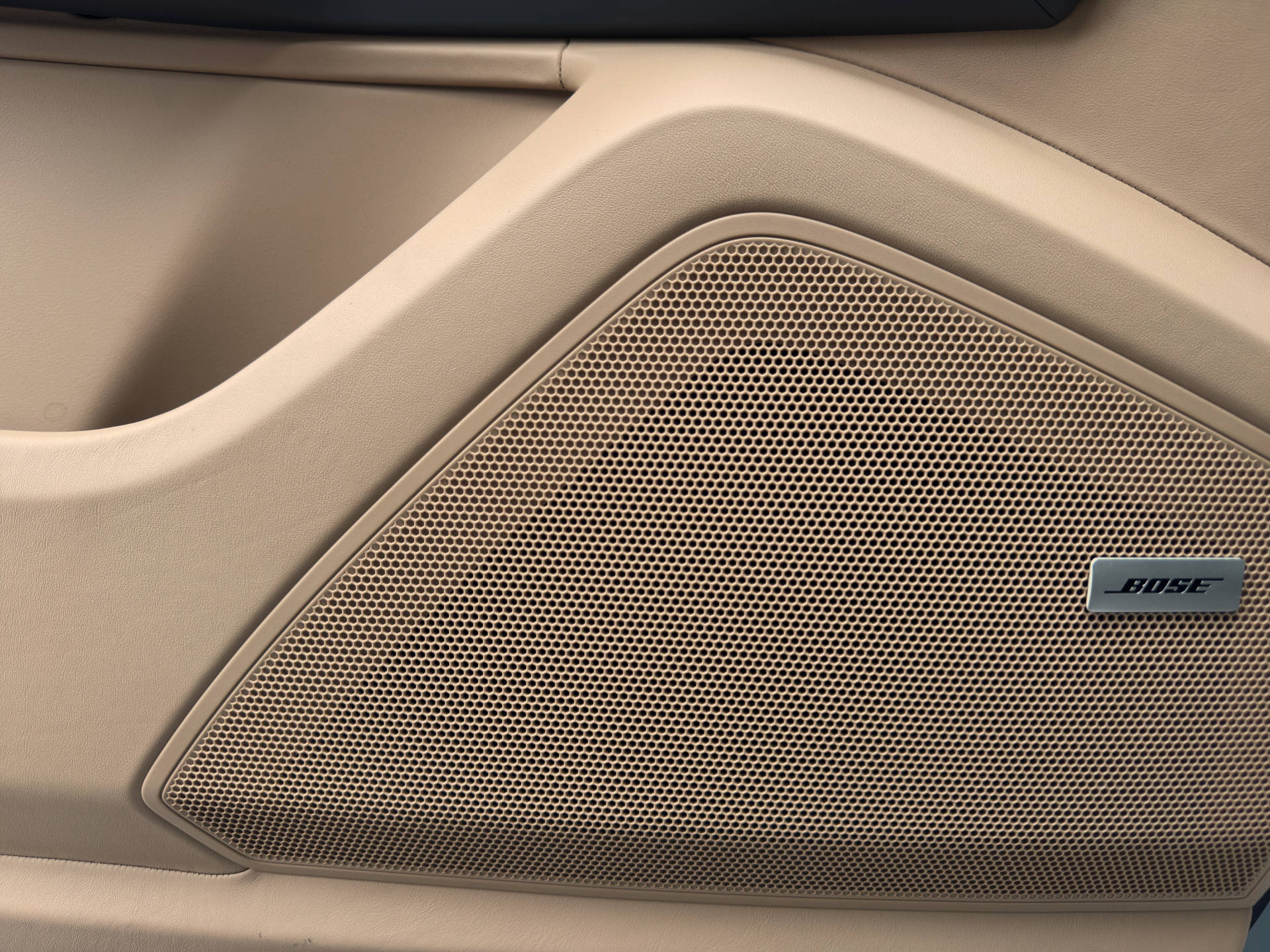 PORSCHE Cayenne E-Hybrid-image-11