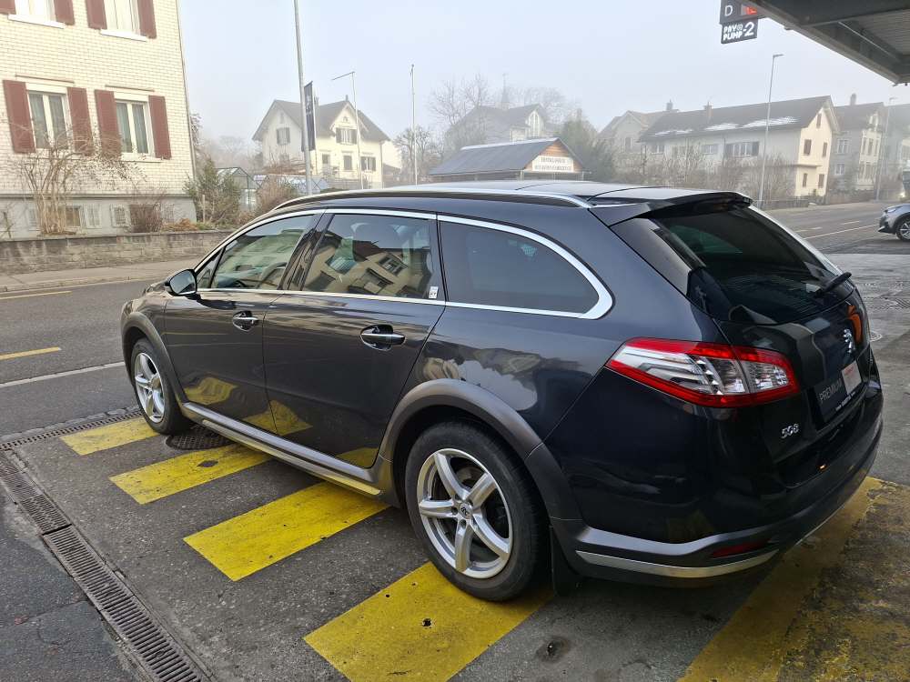 PEUGEOT 508 SW RXH 2.0 HDi HYbrid4-image-21
