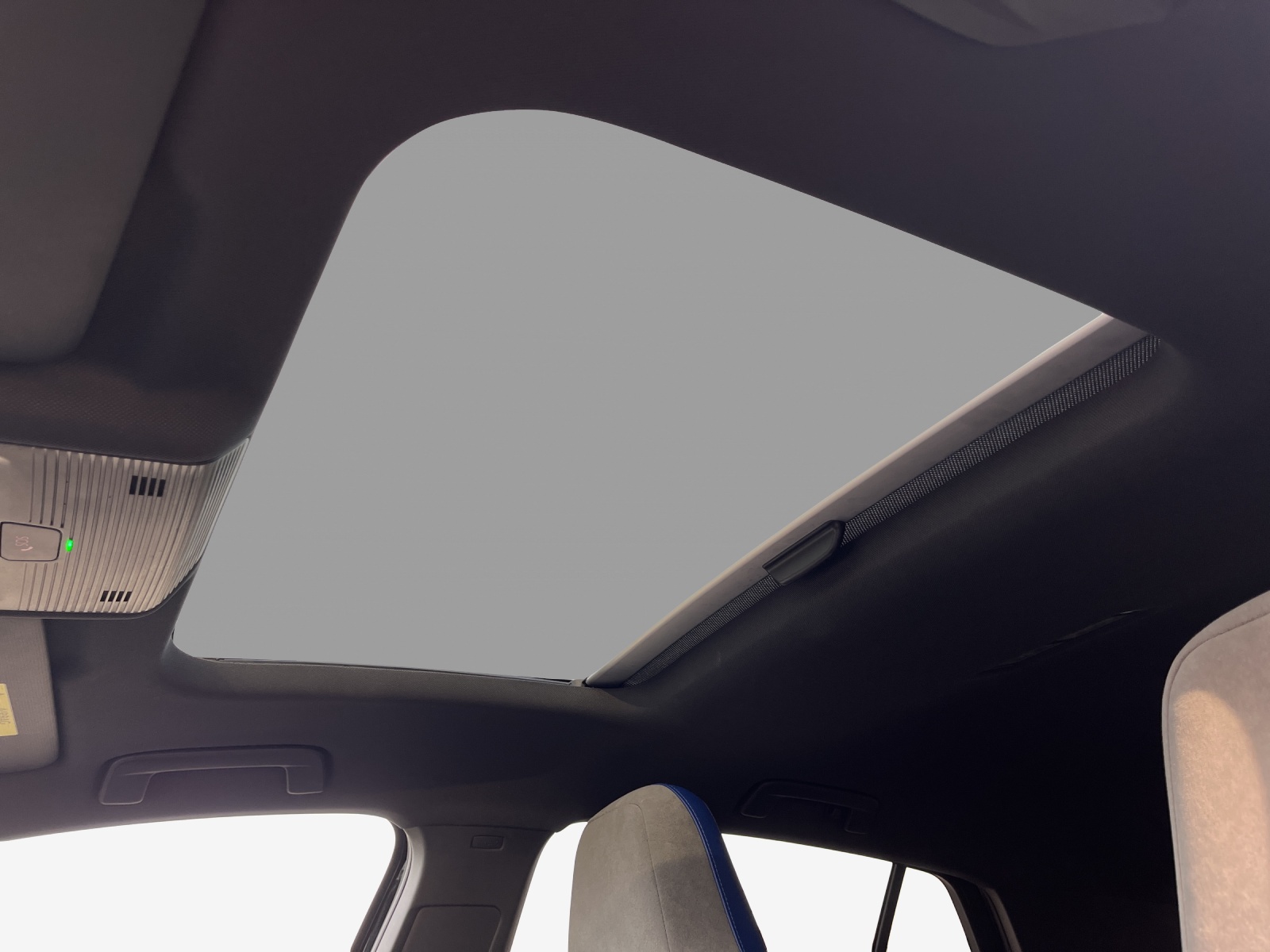 VW Golf 2.0 TSI R DSG 4 Motion-image-14