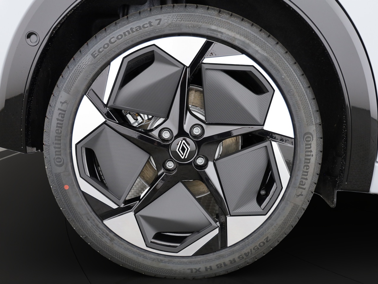 RENAULT Clio 1.8 E-Tech techno-image-3