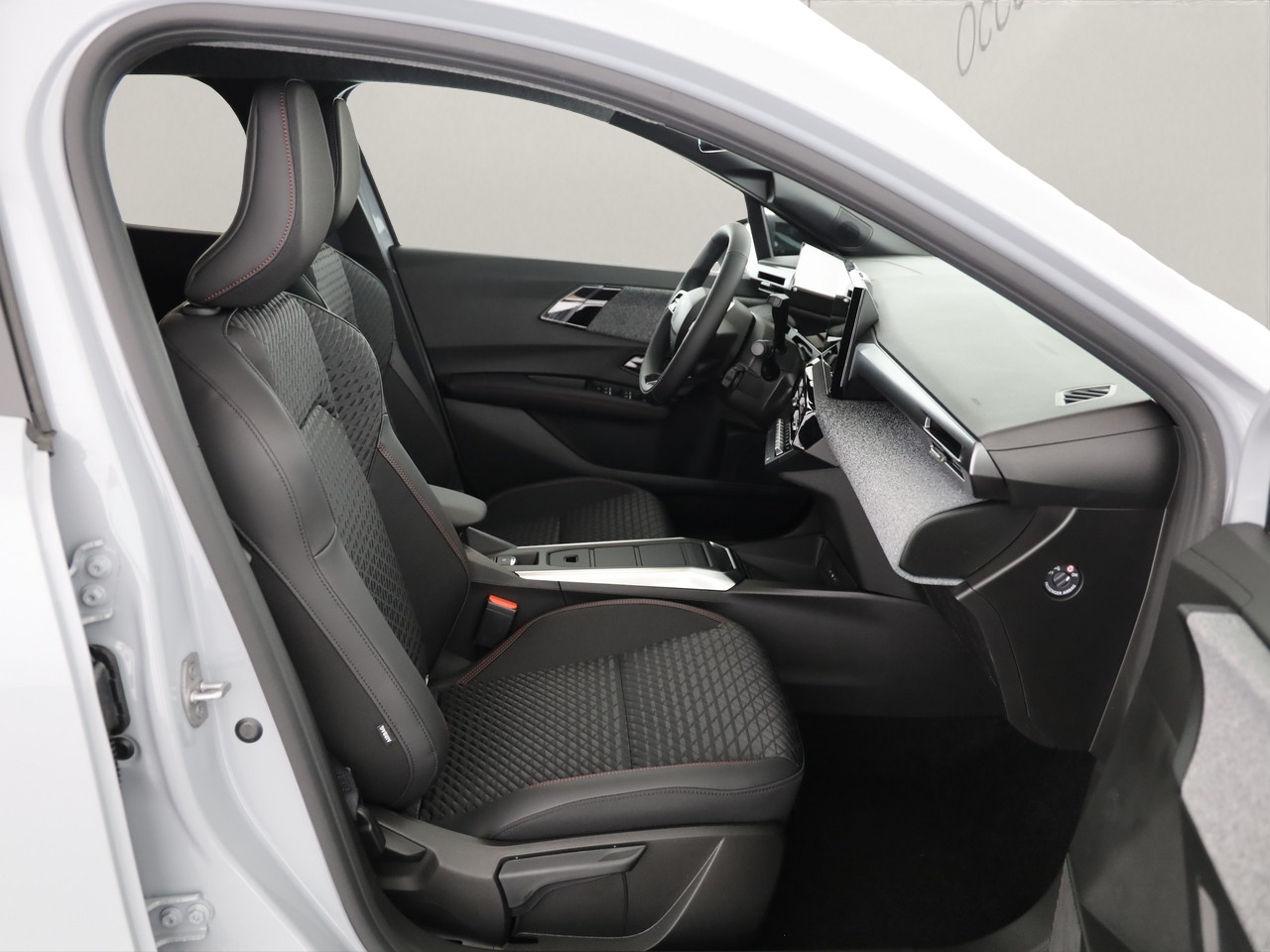 RENAULT Clio 1.8 E-Tech techno-image-6