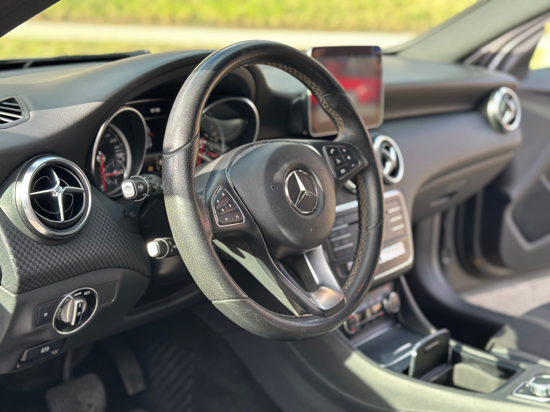 MERCEDES-BENZ A 180 Night Star 7G-DCT-image-16