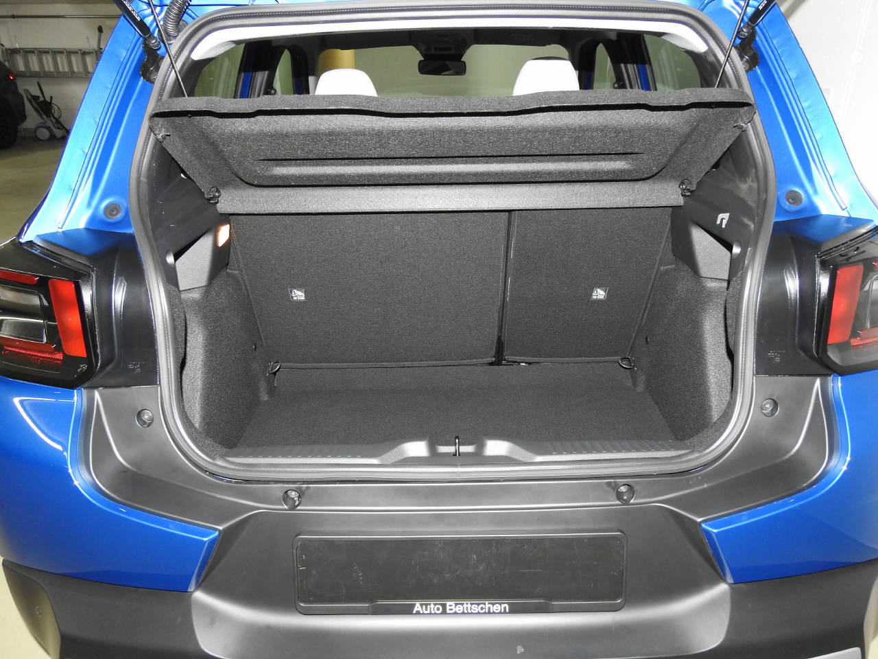 CITROEN C3 1.2 Hybrid Plus-image-14