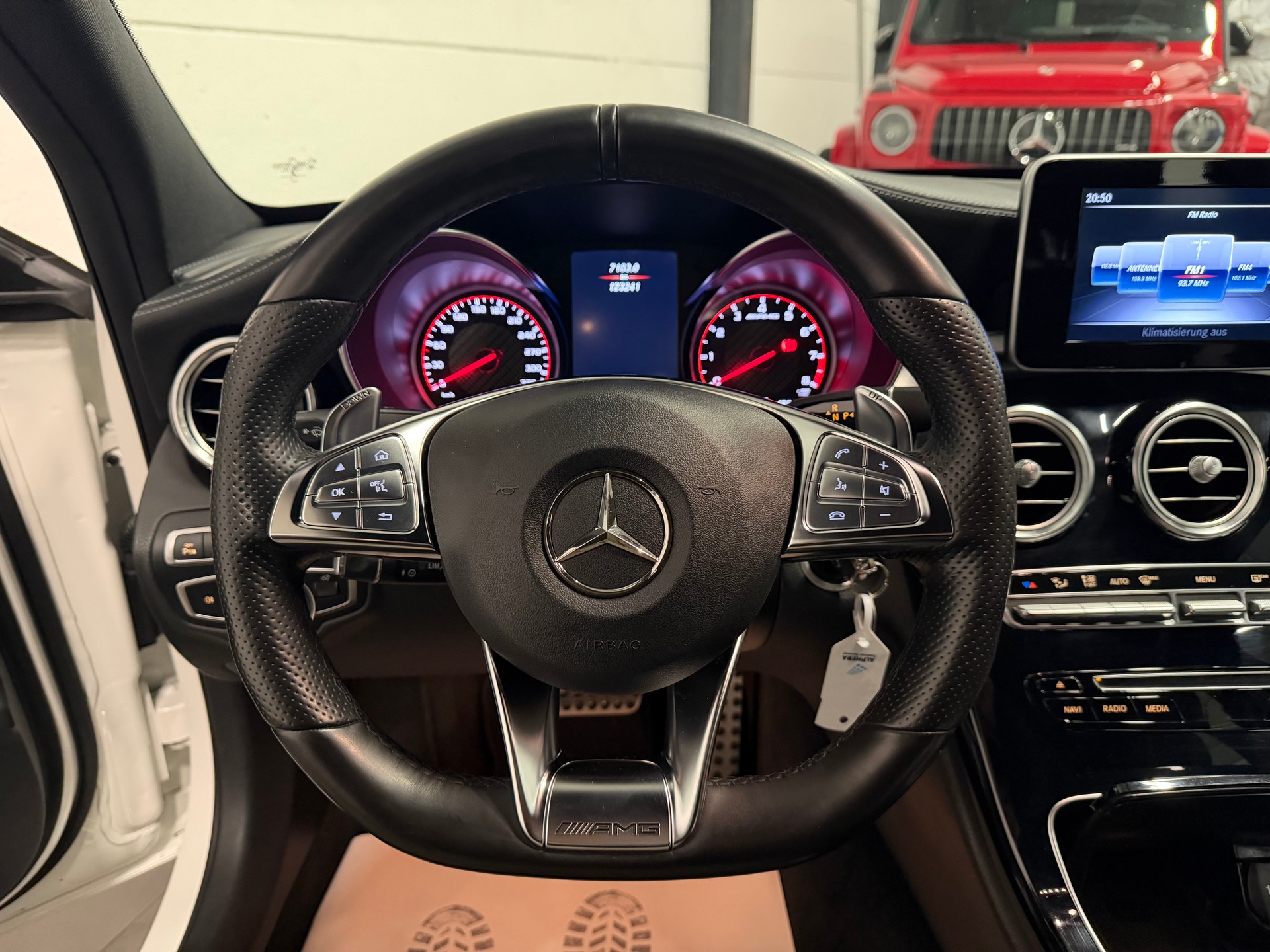 MERCEDES-BENZ C 63 S AMG Speedshift-image-25