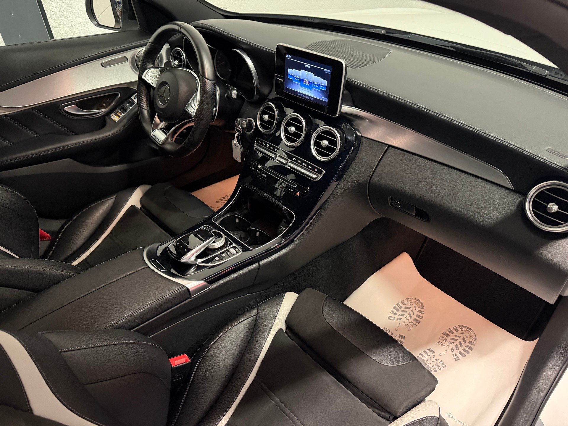 MERCEDES-BENZ C 63 S AMG Speedshift-image-18
